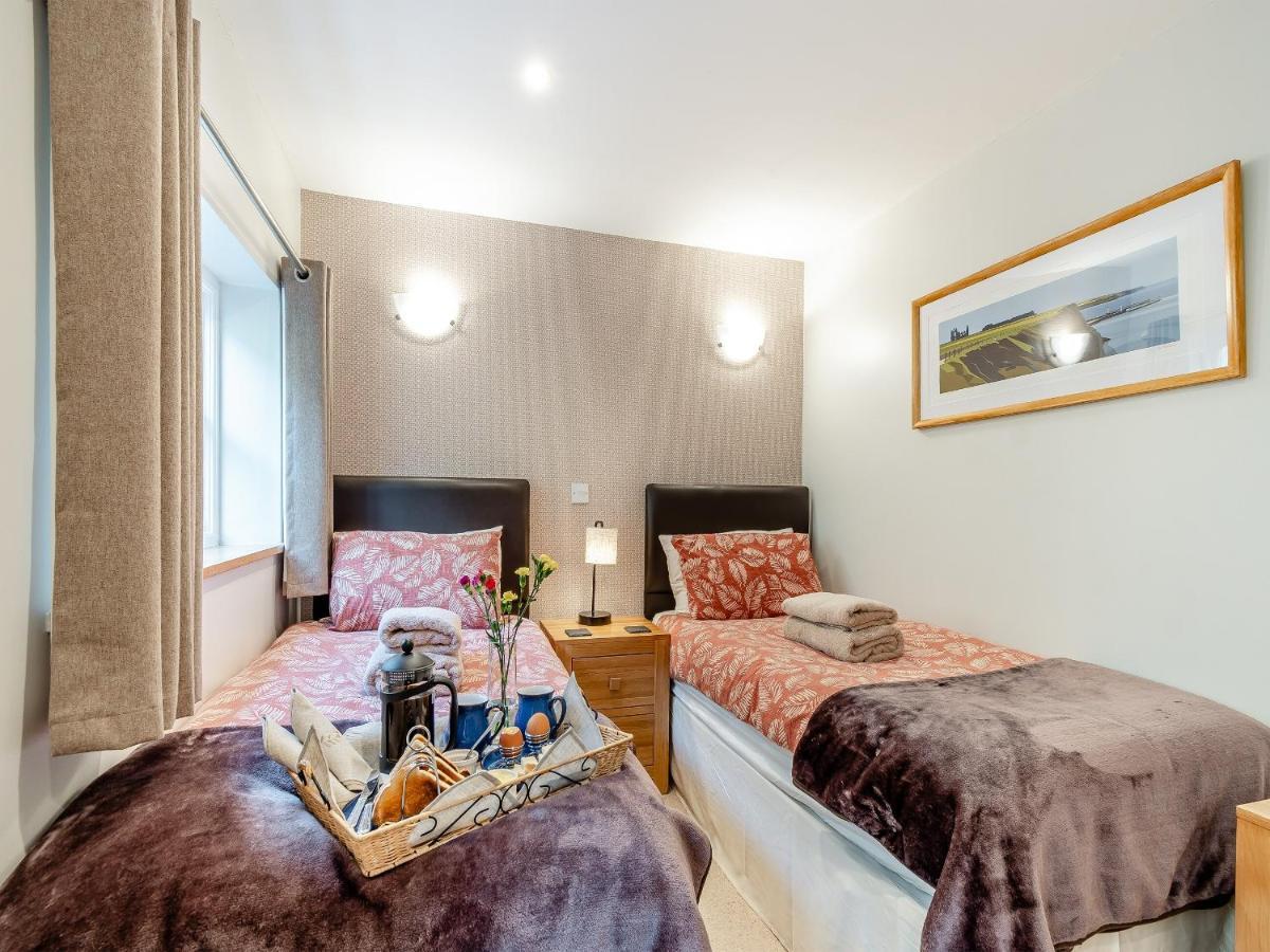 Nans Cottage - Uk43350 ウィットビー エクステリア 写真
