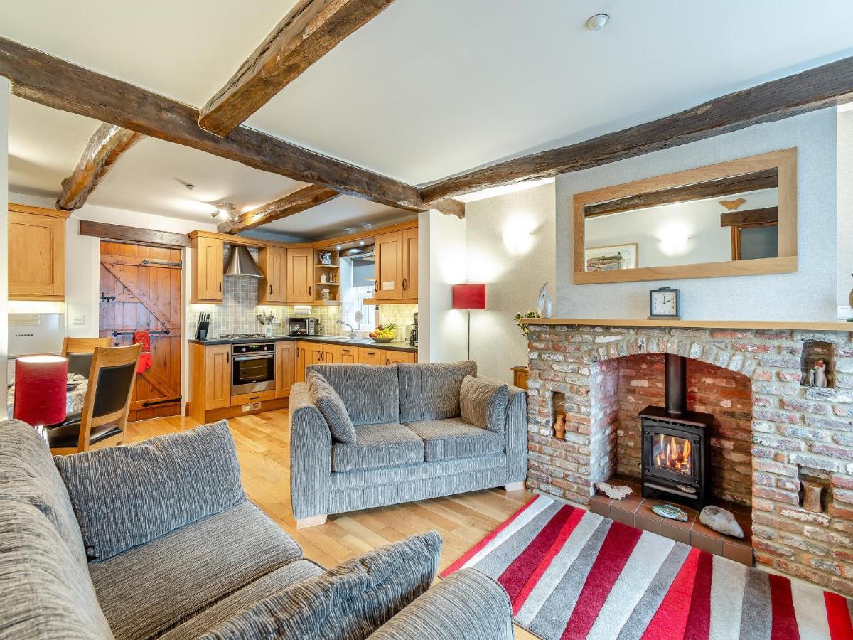 Nans Cottage - Uk43350 ウィットビー エクステリア 写真
