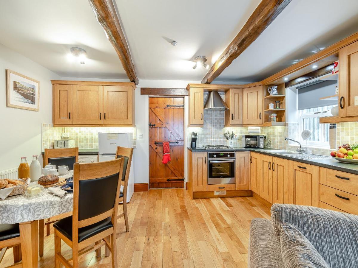 Nans Cottage - Uk43350 ウィットビー エクステリア 写真