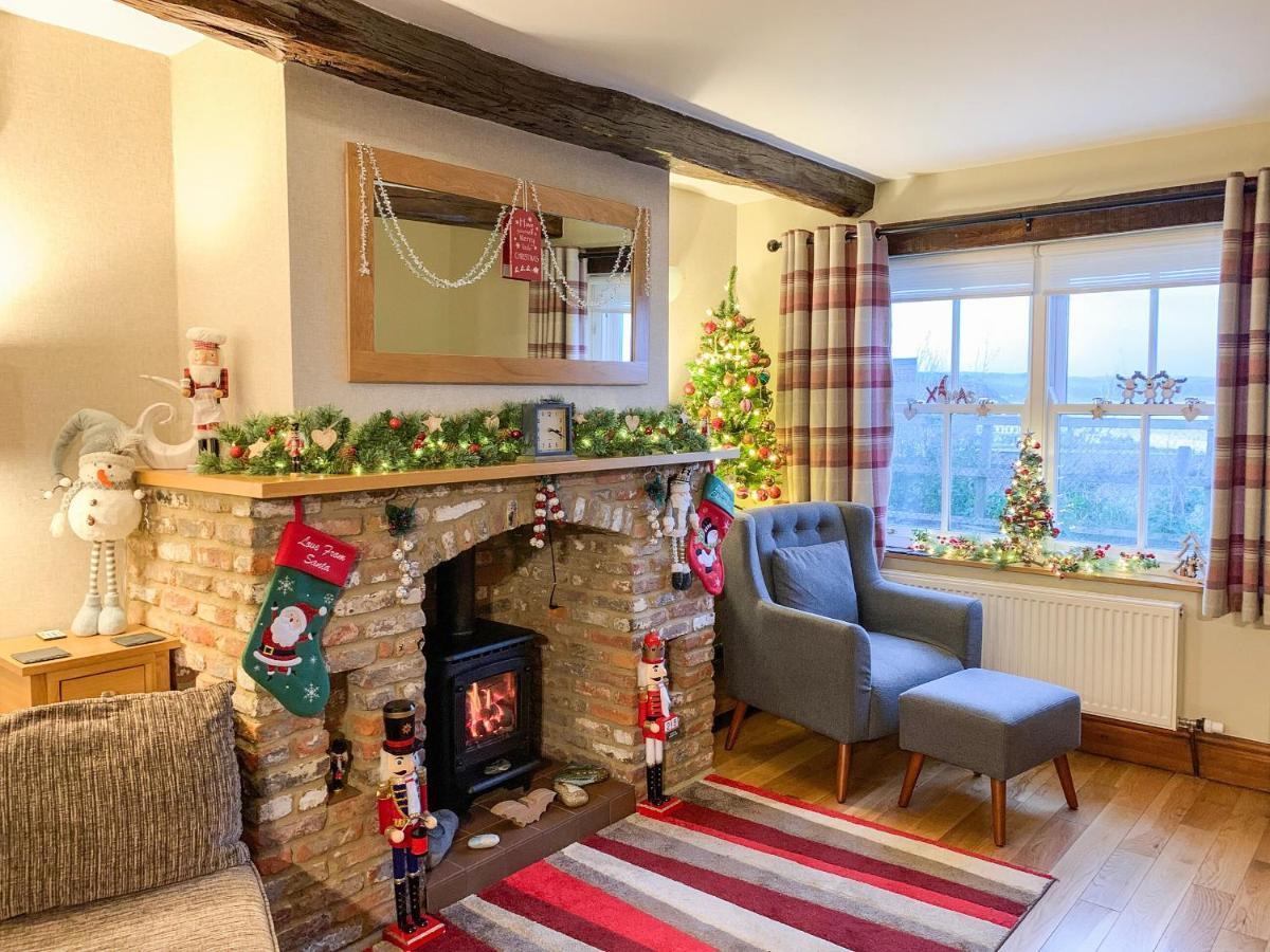 Nans Cottage - Uk43350 ウィットビー エクステリア 写真